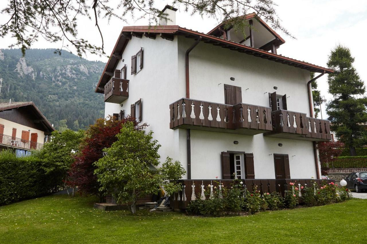 Lo Chalet 卡斯蒂奥内·德拉·佩雷索 外观 照片